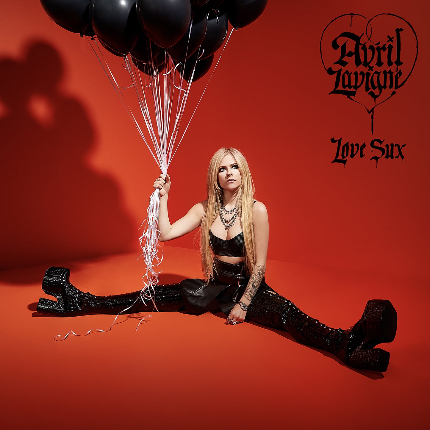 Avril Lavigne — Love Sux