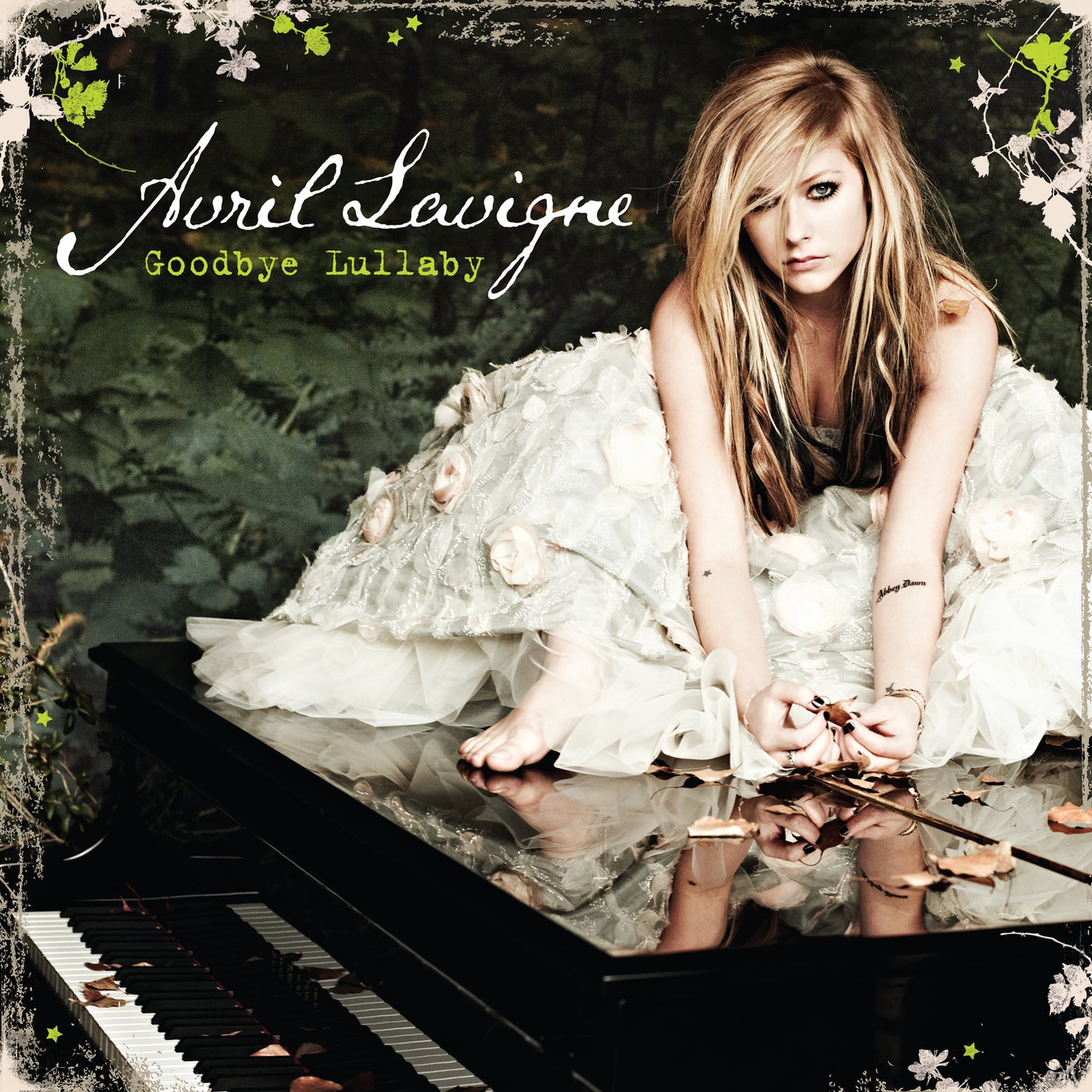 Avril Lavigne — Goodbye Lullaby