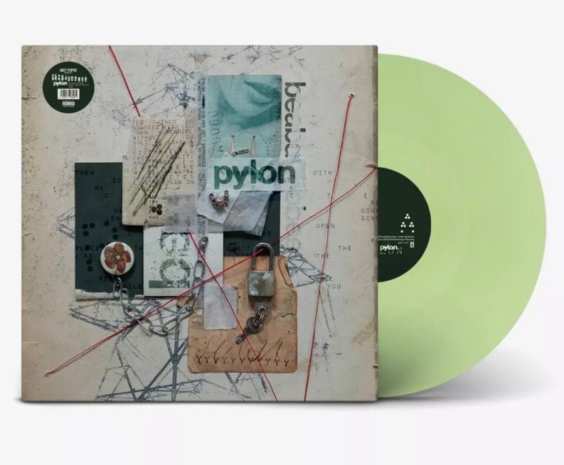 [PRÉCOMMANDE] beabadoobee - Pylon (Glow-In-The-Dark) Vinyl LP Hot Topic Exclusive